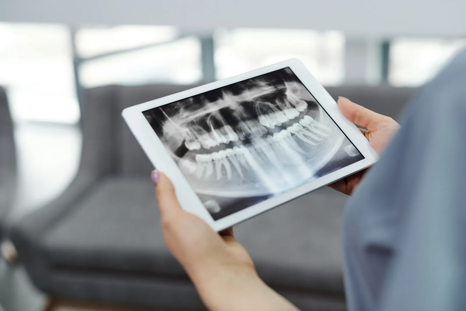 How Much Does a Root Canal Cost? What Changes the Price